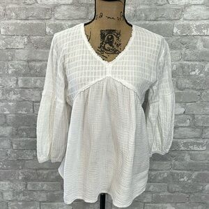 Solitaire Crochet Trim Gauzy Top